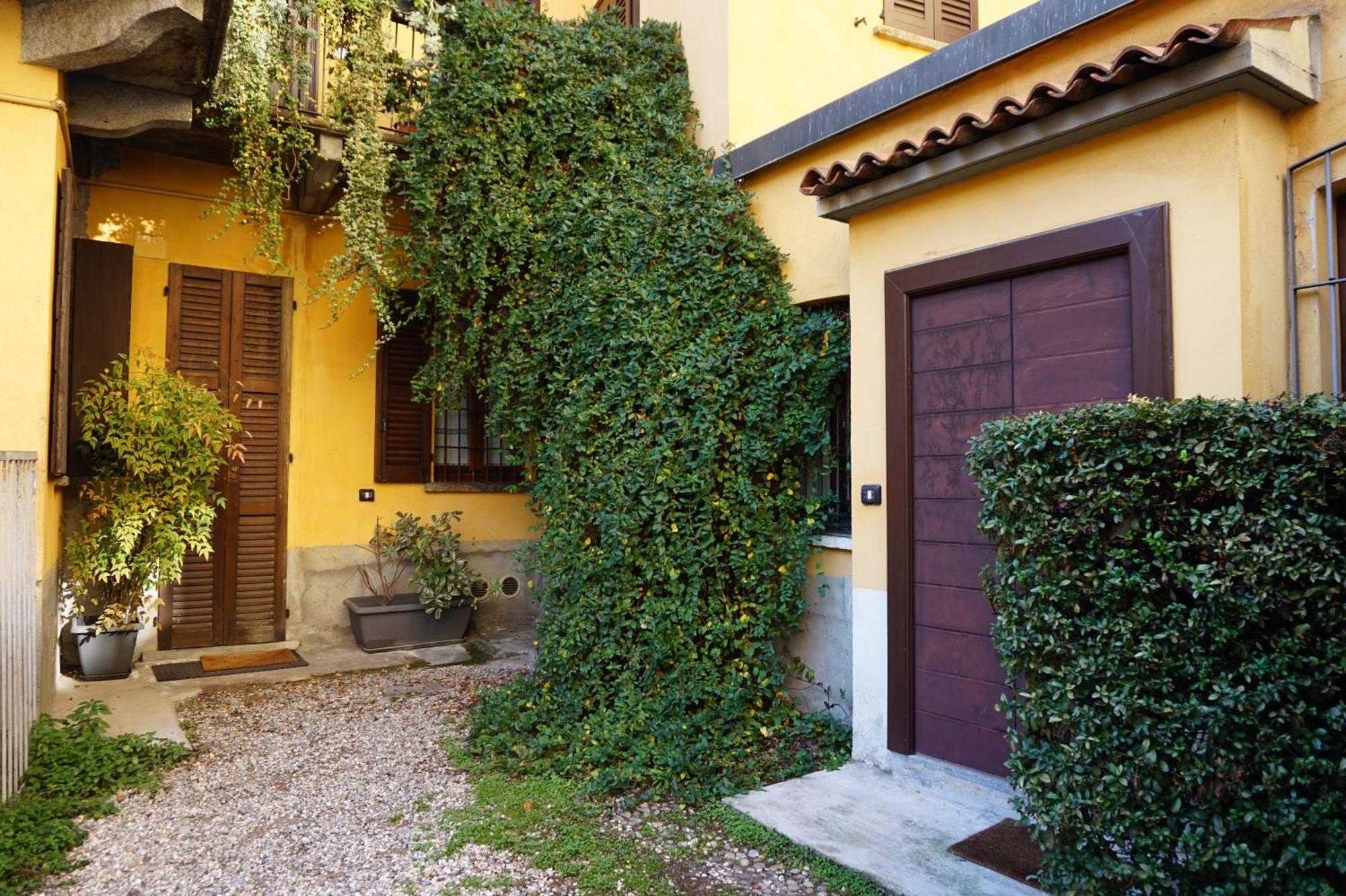 Studio Apartment Vicolo Lavandai Milan Exterior photo