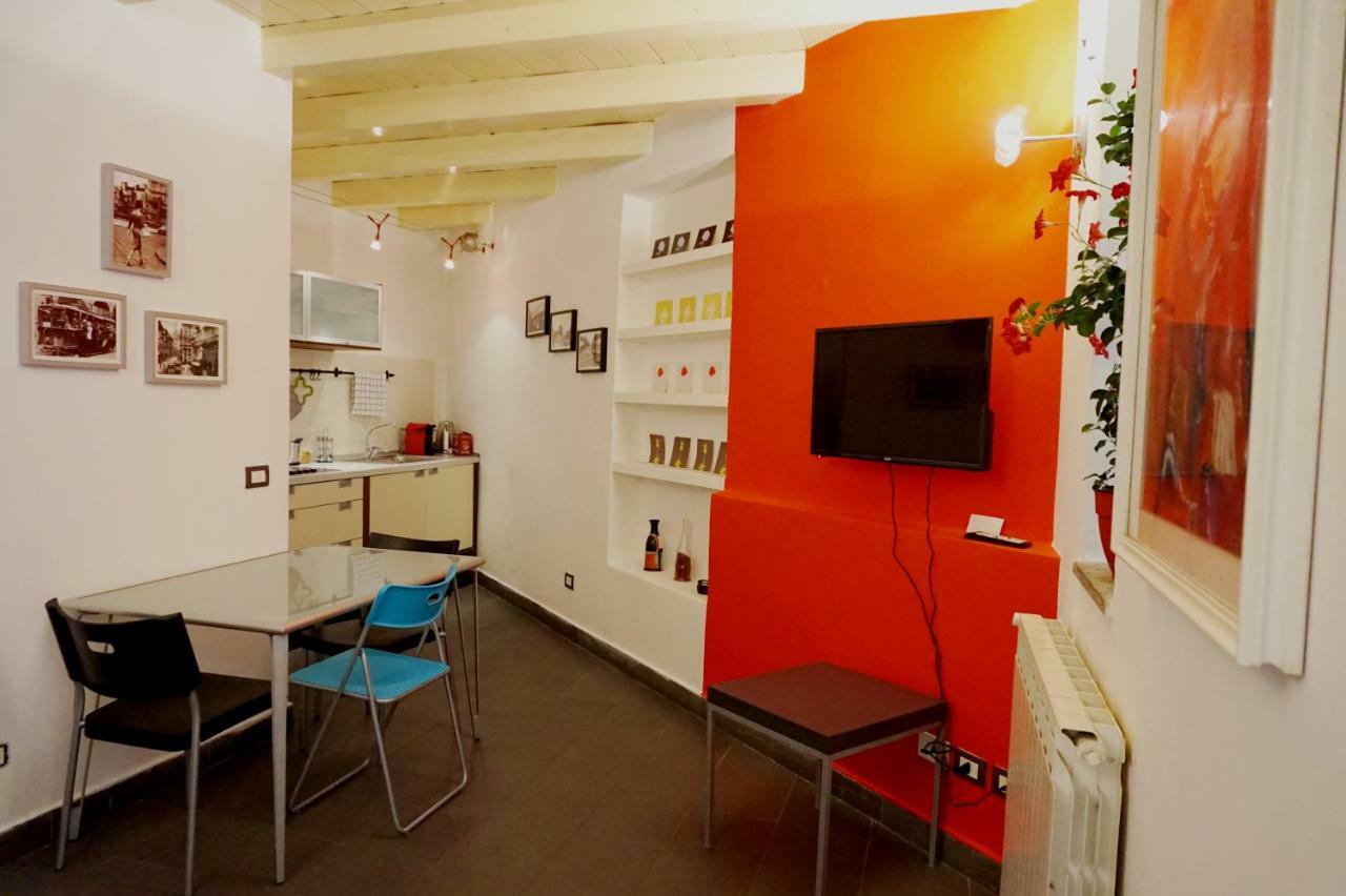 Studio Apartment Vicolo Lavandai Milan Exterior photo