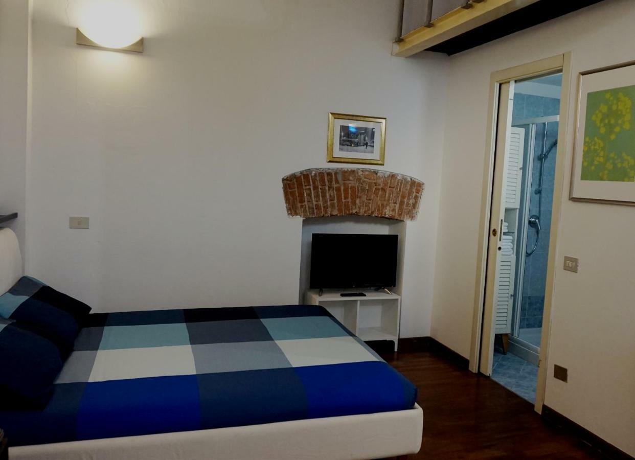 Studio Apartment Vicolo Lavandai Milan Exterior photo